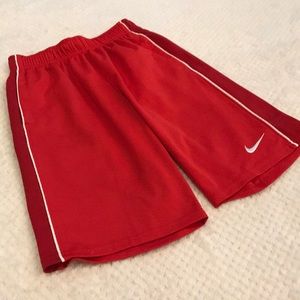 Nike Dri-Fit Boys Shorts. Size Medium.
